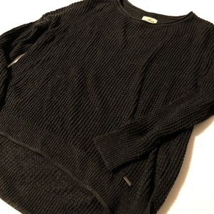 Crew neck grey lightweight sweater